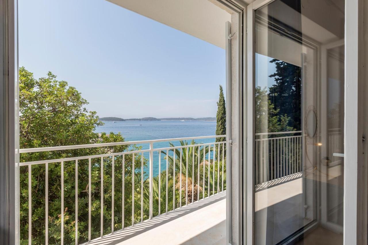 Apartment Shades Of Blue Hvar Town Exteriör bild